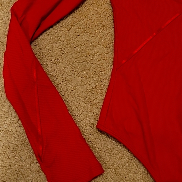 Free People Intimately Victoria Plunge Bodysuit. Red. Size XS. - Picture 4 of 6